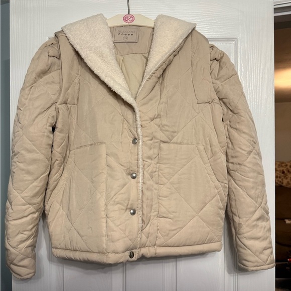 Blank NYC Beige Quilted Jacket with Sherpa Collar - Picture 2 of 8